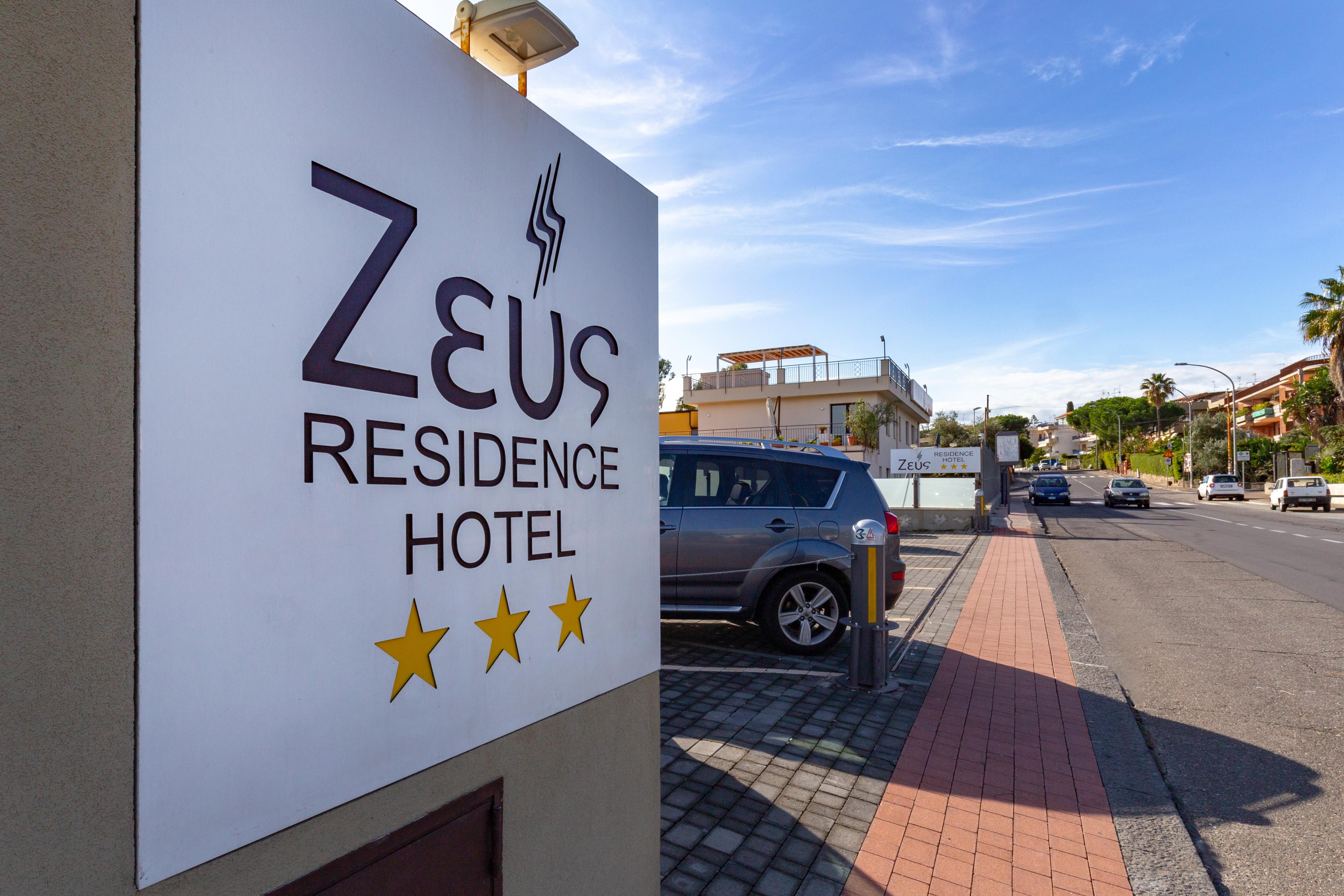 Zeus Hotel - Aparthotel - Meeting & Congress Katanya Dış mekan fotoğraf